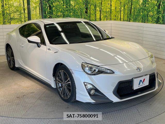 Toyota 86 2012-09 7213593-15