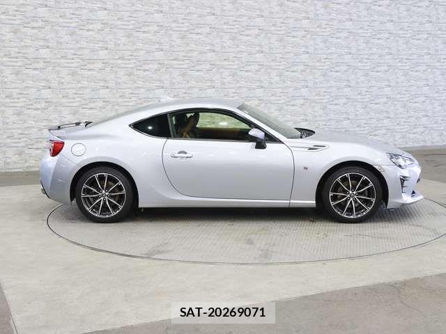 Toyota 86 2018-06 7213769-13