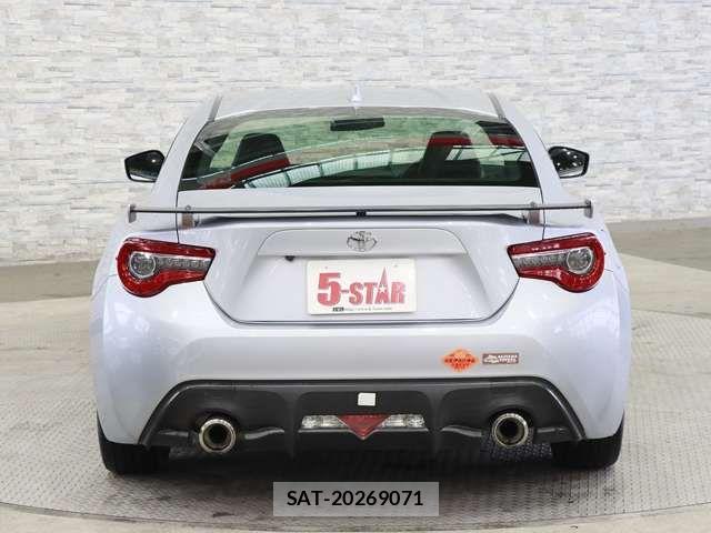 Toyota 86 2018-06 7213769-14