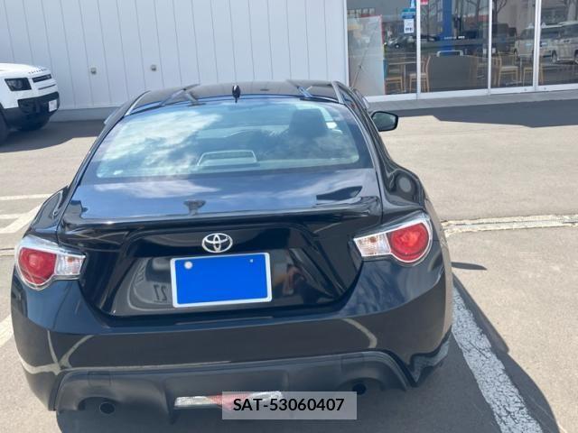 Toyota 86 2013-03 7213635-1