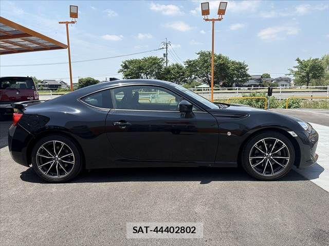 Toyota 86 2016-11 7213744-11