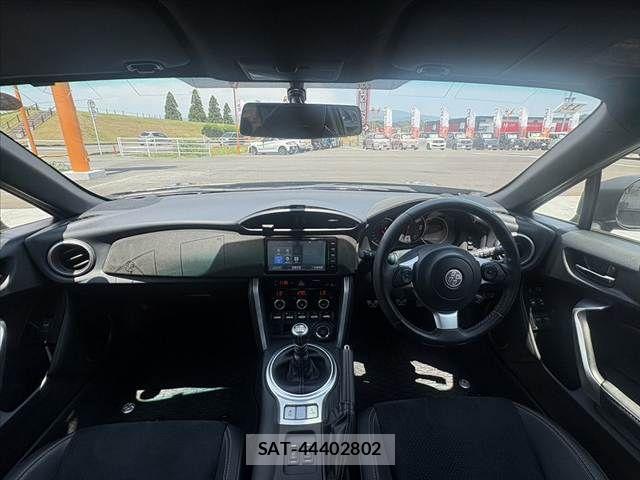 Toyota 86 2016-11 7213744-1