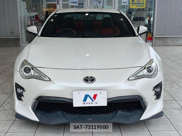 Toyota 86 2014-09 7213689-15