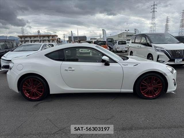 Toyota 86 2015-06 7213707-10