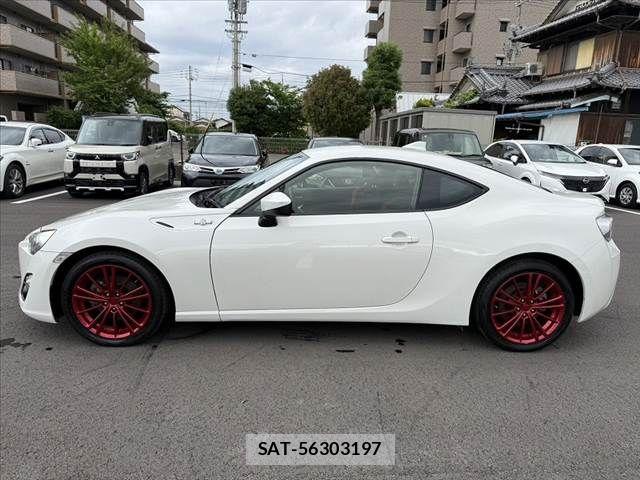 Toyota 86 2015-06 7213707-11