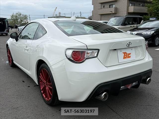 Toyota 86 2015-06 7213707-12
