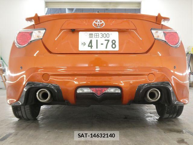 Toyota 86 2012-07 7213576-11