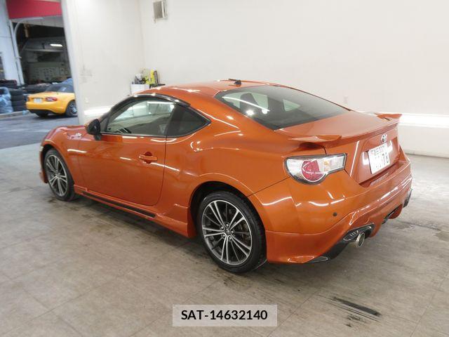 Toyota 86 2012-07 7213576-1