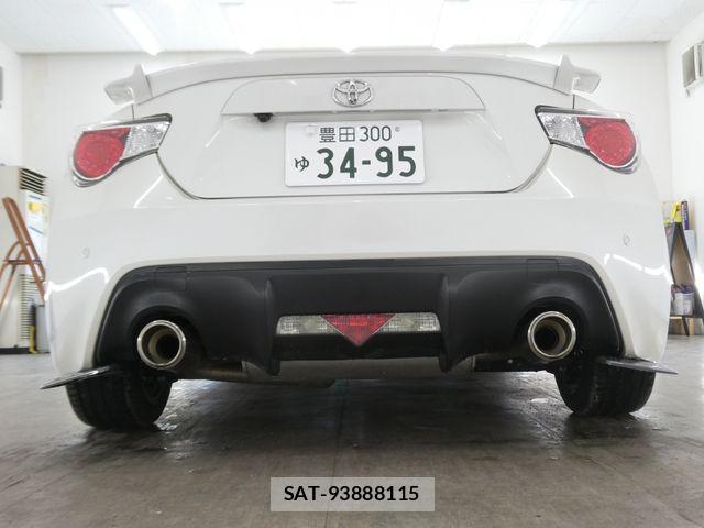 Toyota 86 2012-08 7213575-11