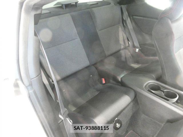 Toyota 86 2012-08 7213575-14