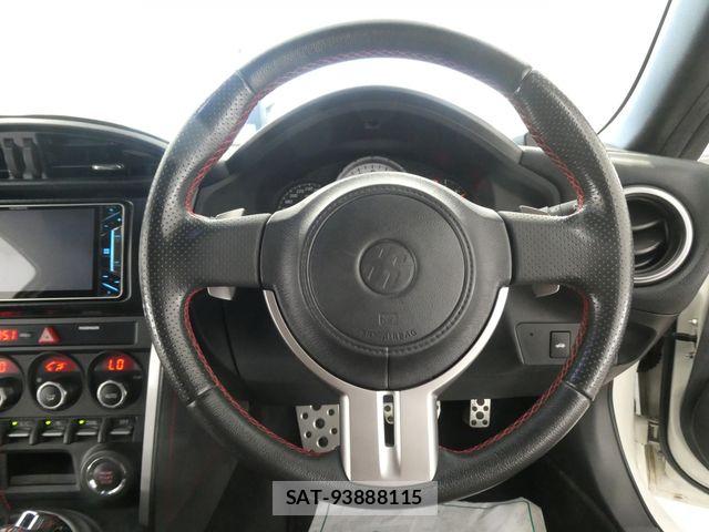 Toyota 86 2012-08 7213575-19
