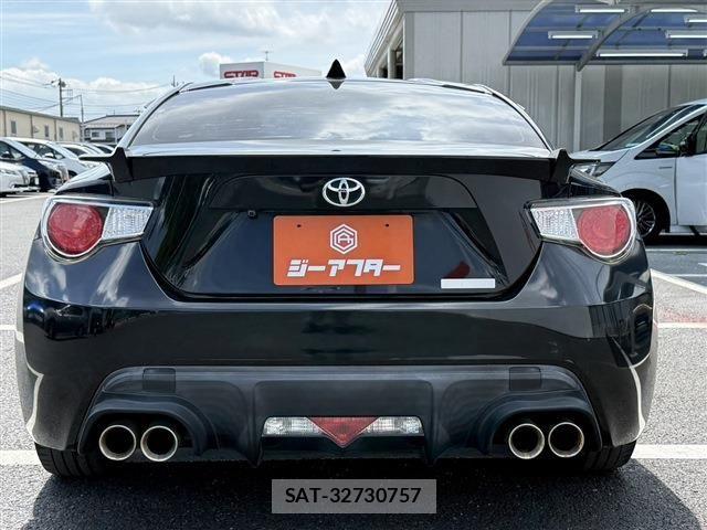 Toyota 86 2013-12 7213662-9