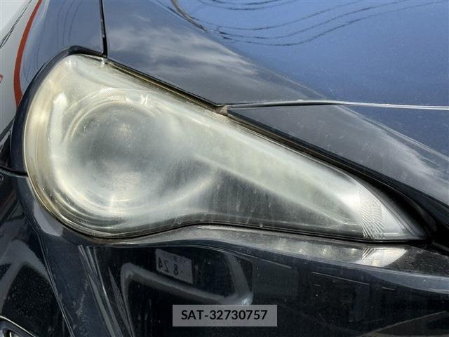 Toyota 86 2013-12 7213662-11