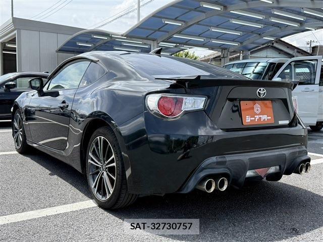 Toyota 86 2013-12 7213662-22