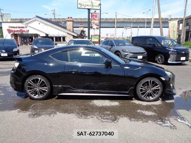 Toyota 86 2014-03 7249565-13