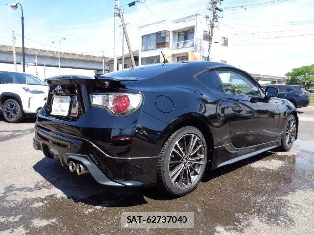Toyota 86 2014-03 7249565-1