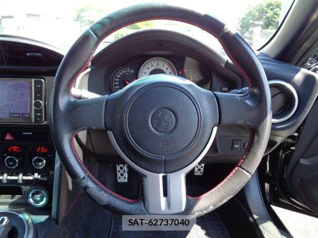 Toyota 86 2014-03 7249565-2