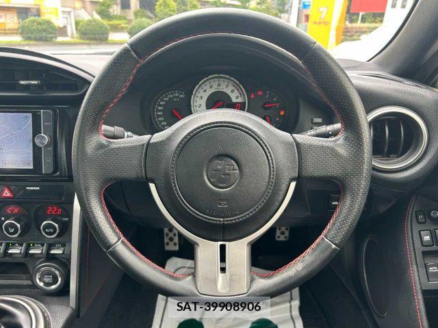 Toyota 86 2013-04 7249592-12