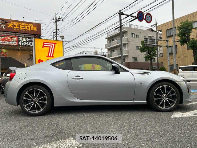 Toyota 86 2017-09 7270976-22