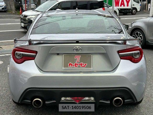 Toyota 86 2017-09 7270976-24