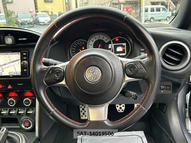 Toyota 86 2017-09 7270976-3