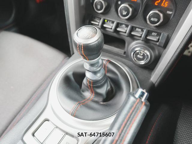 Toyota 86 2012-09 7271046-18