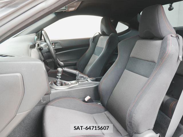 Toyota 86 2012-09 7271046-26
