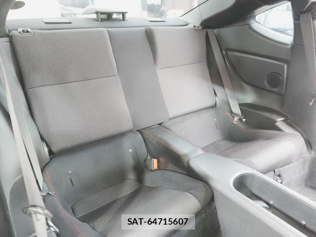 Toyota 86 2012-09 7271046-27