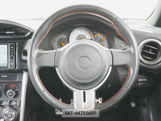 Toyota 86 2012-09 7271046-7