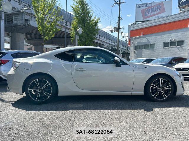 Toyota 86 2015-10 7271019-15