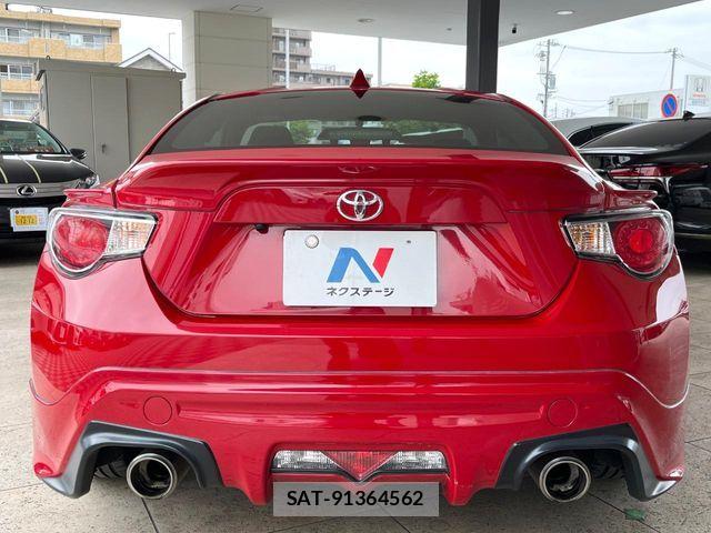 Toyota 86 2014-04 7271045-12