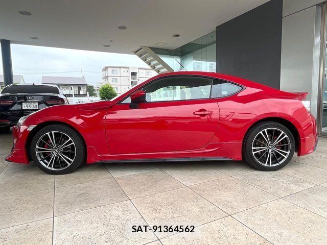 Toyota 86 2014-04 7271045-13