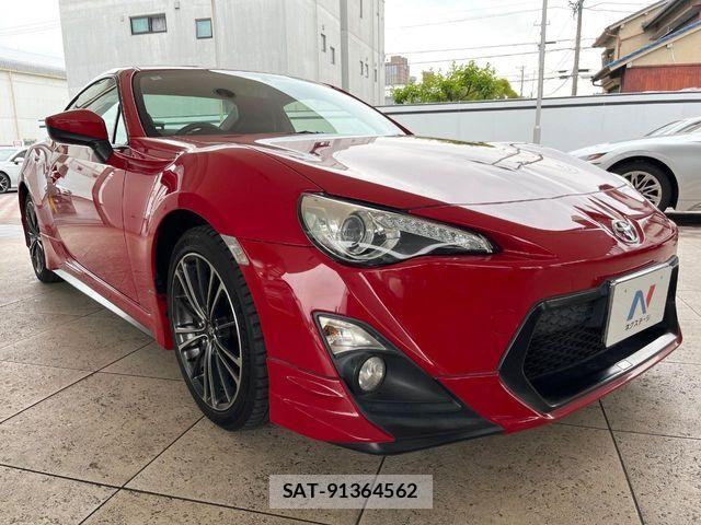 Toyota 86 2014-04 7271045-15