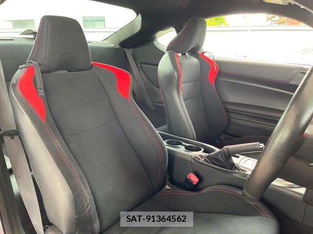 Toyota 86 2014-04 7271045-6
