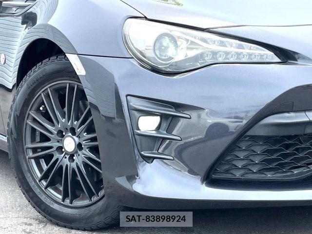 Toyota 86 2017-08 7324714-11