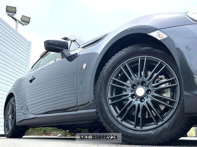 Toyota 86 2017-08 7324714-12