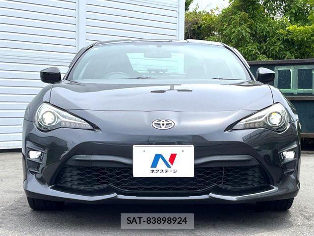 Toyota 86 2017-08 7324714-13