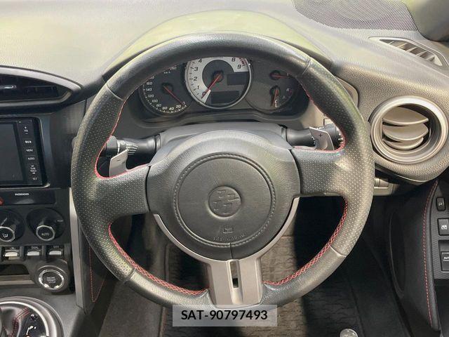 Toyota 86 2013-03 7324788-11