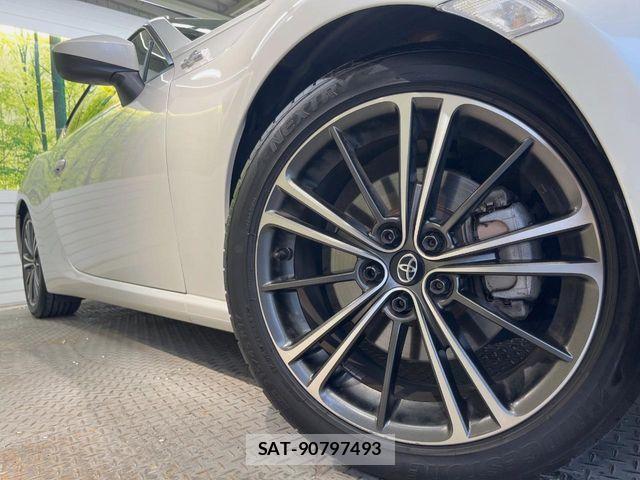 Toyota 86 2013-03 7324788-13