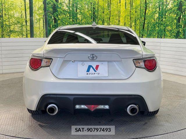 Toyota 86 2013-03 7324788-15