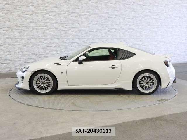 Toyota 86 2016-11 7356543-12