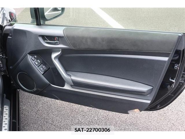Toyota 86 2016-09 7356531-13
