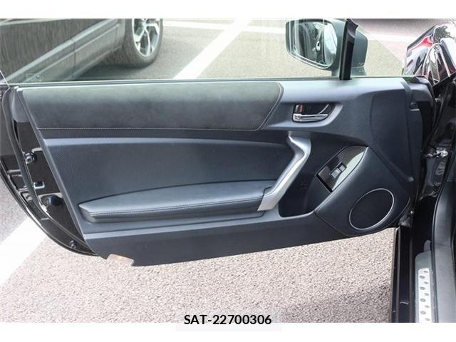 Toyota 86 2016-09 7356531-18
