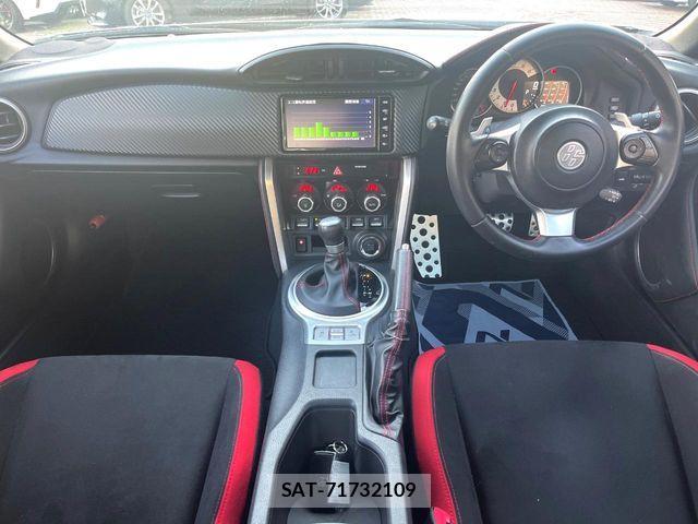Toyota 86 2020-03 7356529-1