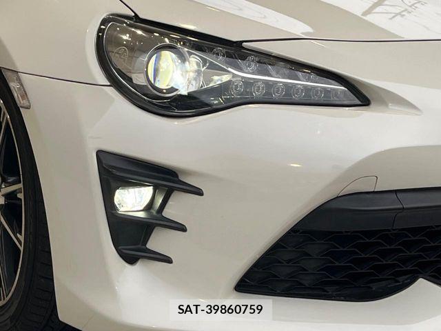 Toyota 86 2017-11 7356513-12
