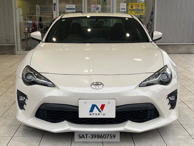 Toyota 86 2017-11 7356513-14
