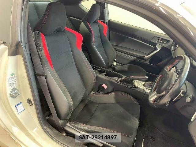 Toyota 86 2016-01 7356556-10