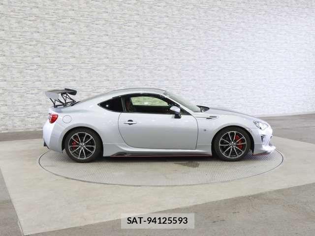 Toyota 86 2016-12 7356540-13