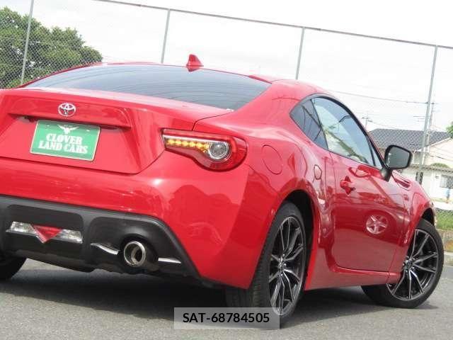 Toyota 86 2016-11 7356541-16