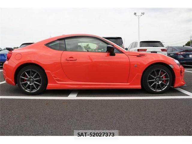 Toyota 86 2017-04 7390745-7